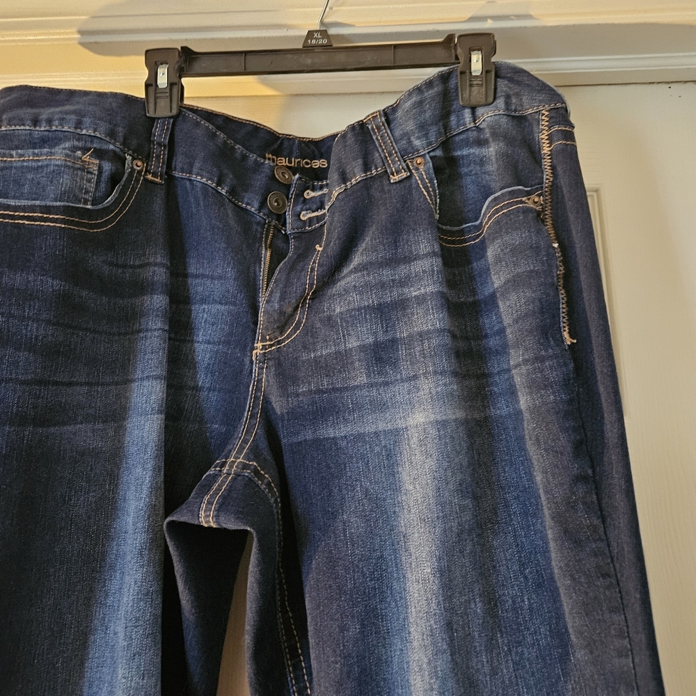 Maurices Women's Relaxed Dark Blue Jeans - Casual Regular Bootcut Size 22 Short - Picture 3 of 8